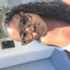 Meet your Posher, Stacey